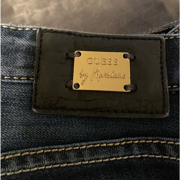 Dark wash guess by Marciano jeans size 32 - Picture 4 of 4